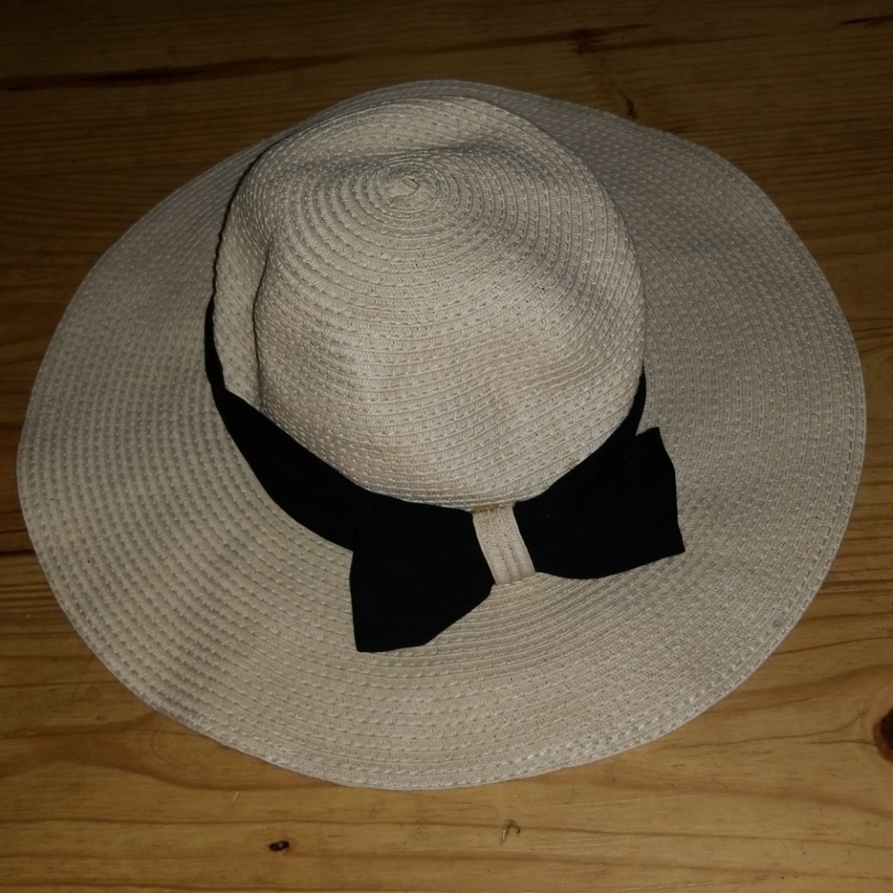 ☀️ Sun Hat with Big Black Bow